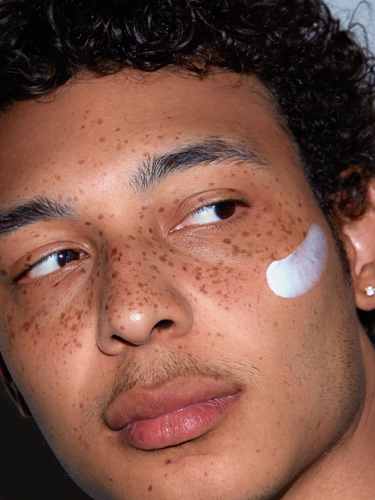 Facial Moisturizer w/ Vitamin C - Image 4