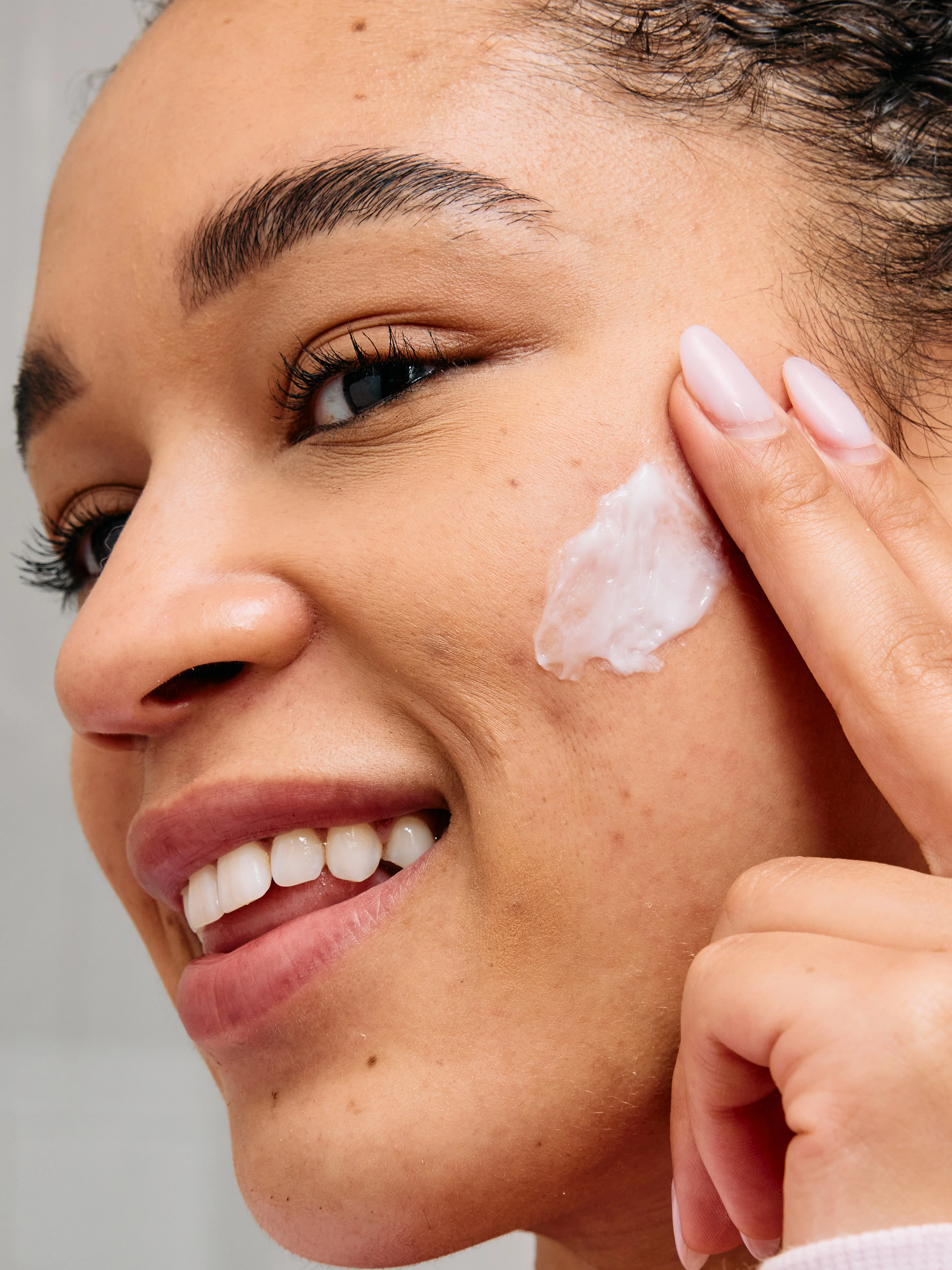 Hyaluronic Acid Moisturizer - Image 3